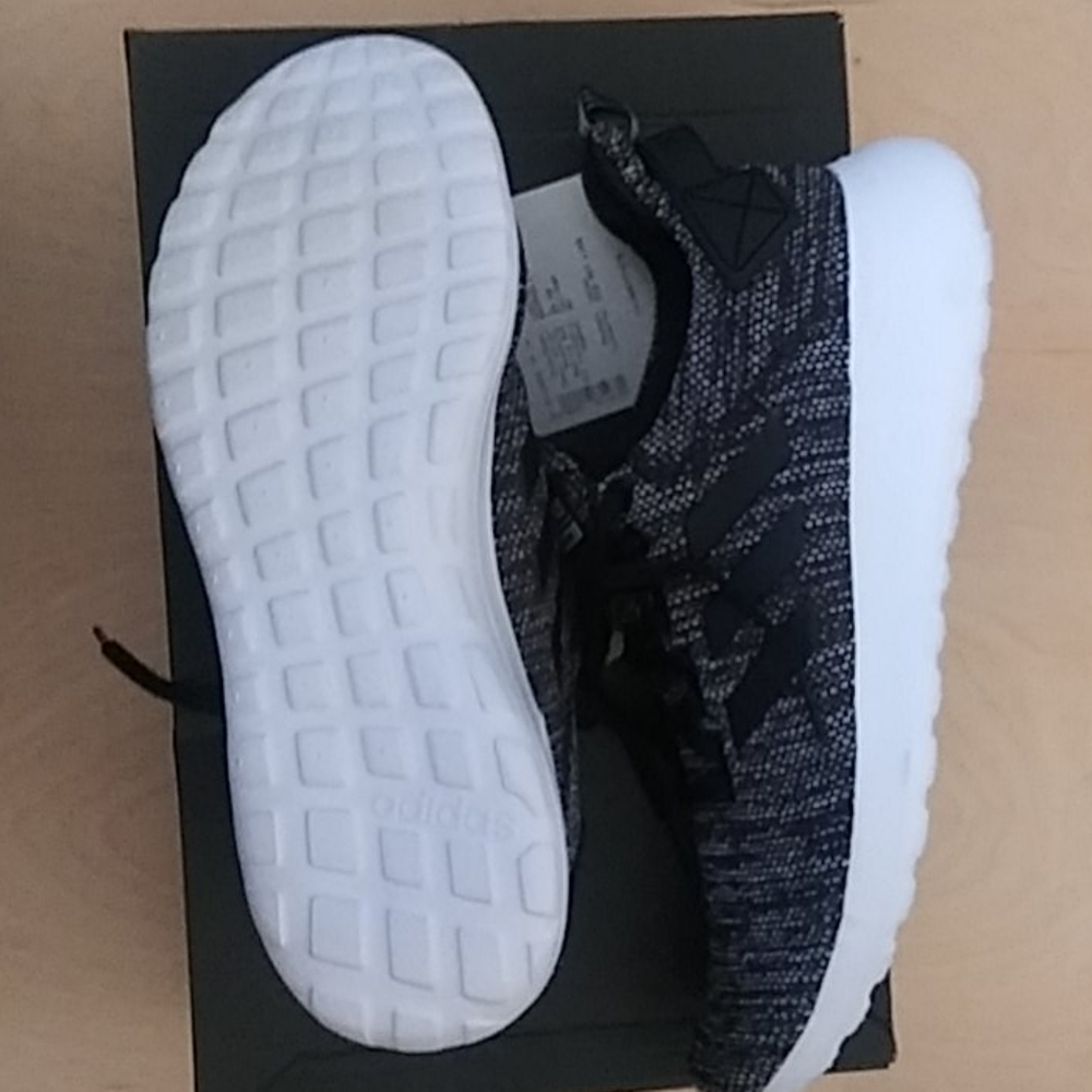 Shoes - Picture 2 of 2